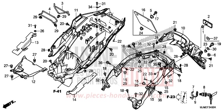 KOTFLUEGEL, HINTEN von VFR800X "Crossrunner" CANDY PROMINENCE RED (R342) von 2017